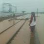 Jalur Kereta Api Batang Semarang Terendam Air dan Tertimbun Longsor
