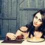 Diet Viral, Makan Sambil Telanjang Supaya Dietnya Berhasil