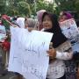 Bela Vanessa Angel, Puluhan Emak-emak Berkerudung Geruduk Polda Jatim