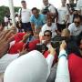 Ribuan Relawan Prabowo - Sandiaga Putihkan Lapangan Banteng
