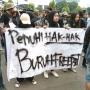 Puluhan Mahasiswa Demo di Polda Metro, Minta 34 Buruh Freeport Dibebaskan