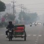 Kabut Asap Kebakaran Hutan dan Lahan Selimuti Pekanbaru Riau