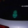 Geram Kena Sorot Lampu Jauh, Pemobil Pasang Stiker Horor