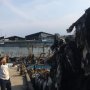 Bangkai Kapal Nelayan yang Terbakar di Muara Baru Mulai Dievakuasi