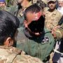 Militer Pakistan Tangkap Pilot India Lalu Diunggah di Medsos