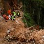 Insiden Batu Jatuh di Tambang Emas Afsel, 4 Orang Tewas