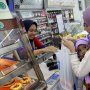 Ramai Kantong Belanja Bioplastik, Benarkah Solusi yang Ramah Lingkungan?