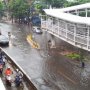 Jakarta Banjir, Warganet Bandingkan Ketegasan Anies Baswedan dengan Ahok