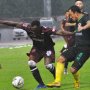 Persib Batal Rekrut Guy Junior, Ini Penyebabnya