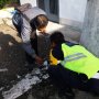 Mayat Bayi di Plastik Tergeletak di Pinggir Jalan Tambora, Dikerubuti Lalat