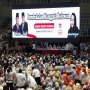 Ribuan Relawan Saking Antusias, Prabowo sampai Kesulitan Naik Panggung