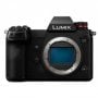 Perdana, Panasonic Hadirkan Kamera Mirrorless Lumix S1R dan S1