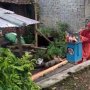 Kisah Perempuan Paruh Baya Hidupi Keluarga Dari Jualan Cilok