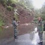 Jalur Lumajang - Malang Putus Diterjang Longsor