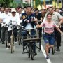 Viral, Kisah Ibu Ini Nekat Cegat Jokowi Saat Naik Sepeda