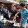 Cerita Serunya Nicky Tirta Masak Sambil Siaran Radio