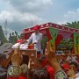 Kampanye di Palembang, Jokowi Naik Mobil Hias Pawai Keberagaman
