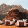 Sensasi Menginap di Hotel Tengah Gurun, Berasa di Mars Lho