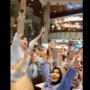 Dilarang Satpam, Emak-emak Prabowo - Sandiaga Nekat Kampanye di Mal