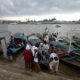Militansi Pendukung Prabowo di Palembang, Ikut Kampanye Pakai Perahu Ketek