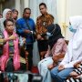 Menangis, Menteri Yohana Temui Pelaku Kekerasan Audrey