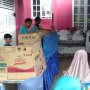Kekurangan Logistik, TPS Ini Pakai Kardus Bekas untuk Bilik Suara