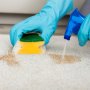 Trik Efektif Bersihkan Noda Membandel di Karpet dan Sofa, Pakai Apa?