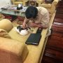 Prabowo Bicara dengan Nyamuk: Saya Lagi Rapat, Nyamuk Jangan di Sini ya....
