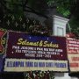 Karangan Bunga Unik Untuk Jokowi di Istana dari WNI Mancanegara