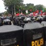 Jurnalis Ditendang, Diinjak, Dipiting Polisi saat Aksi May Day di Bandung