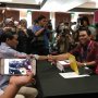Serahkan Laporan Dana Kampanye Manual ke KPU, Sandiaga Layangkan Kritik