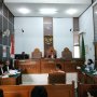 Pihak KPK Bawa 2 Koper Berisi Bukti Suap Romahurmuziy di PN Jaksel