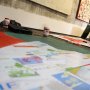Pembuatan Kerajinan Seni Rupa dari Limbah Kertas