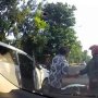 Salut, Insiden Laka Lantas Pemotor dan Pemobil Ini Bisa Berakhir Damai