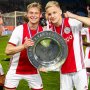 Bawa Ajax Raih Double, Frenkie De Jong Menuju Barcelona Tanpa Penyesalan