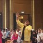 Bukber dengan Anak Yatim di Novotel Tangerang, Dik Doank Ajarkan Berdoa