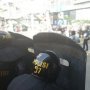 Dilarang Tutup Jalan di Bawaslu, Massa GNKR Ribut Mulut dengan Polisi