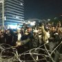 Pendemo Bawaslu yang Terluka Dibawa ke Kantor Polisi