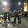 Pendemo 22 Mei Tak Mau Bubar, Prajurit Marinir Dikerahkan di Jembatan Slipi