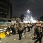 Ricuh Lagi! Pendemo 22 Mei Tembak Petasan ke Gedung Bawaslu