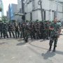 Jaga Aksi 22 Mei di Bawaslu, Prajurit TNI Langsung Duduk Zikir dan Salawat