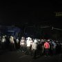 Bubarkan Kerumunan, Polisi Sempat Lepaskan Gas Air Mata di Jalan KS Tubun