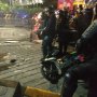 Demo Bawaslu Makin Rusuh, Massa: Tembak Pak Polisi Tembak Kami!