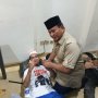 Besuk Korban Aksi 22 Mei, Prabowo Genggam Tangan Pendemo yang Terkapar