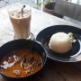 Lezatnya Mangut Pari Berpadu dengan Es Kopi di Warung Fotkop