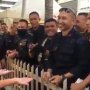 Viral Anggota Brimob Pamer Sulap Depan Wartawati Asing di Aksi 22 Mei
