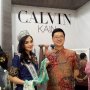 Kenakan Dress Biru, Putri Indonesia Lingkungan 2019 Sambangi Calvin Kain