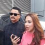 Di Rumah Terus, Deswita Maharani Jadi Bisa Perbaiki Genteng