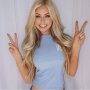 Model Cantik Ini Miliki Perut Ramping Tanpa Diet, Apa Rahasianya?