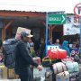 Tiket Pesawat Mahal, Pemudik Banyak Beralih Naik Bus di Terminal Kalideres